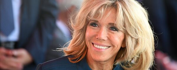 布丽吉特·马克龙 - 俄罗斯卫星通讯社