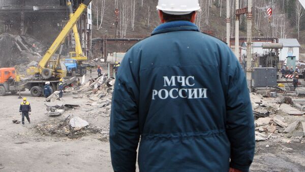 俄紧急情况部矿山救护队队员 - 俄罗斯卫星通讯社