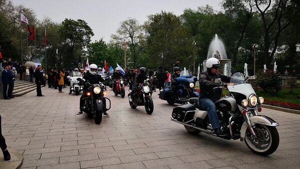 俄中“友谊之路”摩托车拉力赛参赛者已抵达新西伯利亚 - 俄罗斯卫星通讯社