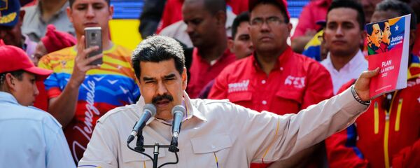 Президент Венесуэлы Николас Мадуро выступает в Каракасе на акции своих сторонников - 俄罗斯卫星通讯社