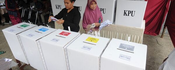 媒體:印尼政府將撥350萬美元賠償因大選計票過勞死傷員工的家屬 媒體:印尼政府將撥350萬美元賠償因大選計票過勞死傷員工的家屬 - 俄羅斯衛星通訊社