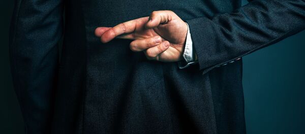 Скрещенные за спиной пальцы - 俄罗斯卫星通讯社