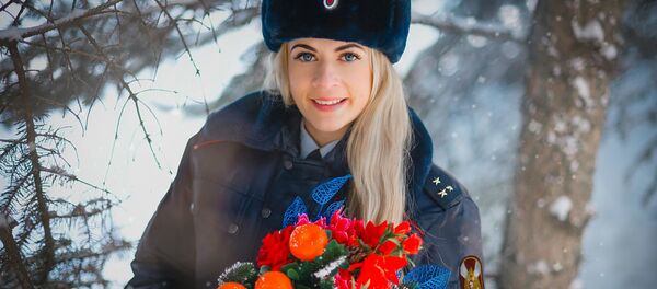 俄羅斯國民警衛隊的第一批美女 - 俄羅斯衛星通訊社