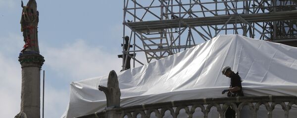 巴黎圣母院修复师：酷热或引起教堂拱门倒塌 - 俄罗斯卫星通讯社