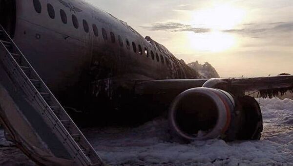 谢列梅捷沃机场紧急情况后有37人生存 - 俄罗斯卫星通讯社