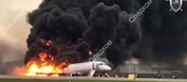 Sukhoi Superjet 100, вернувшийся во время рейса Москва - Мурманск в аэропорт Шереметьево - 俄罗斯卫星通讯社