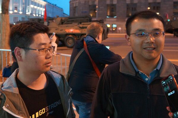 来自武汉的游客 来自武汉的游客 - 俄罗斯卫星通讯社