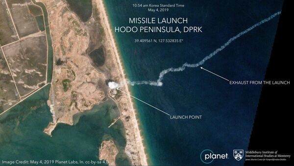 Спутниковый снимок запуска баллистической ракеты малой дальности в Северной Корее - 俄罗斯卫星通讯社