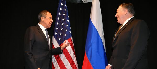 U.S. Secretary of State Mike Pompeo talks with Russia's Foreign Minister Sergei Lavrov as they meet on the sidelines of the Arctic Council Ministerial Meeting in Rovaniemi U.S. Secretary of State Mike Pompeo talks with Russia's Foreign Minister Sergei Lavrov as they meet on the sidelines of the Arctic Council Ministerial Meeting in Rovaniemi - 俄羅斯衛星通訊社
