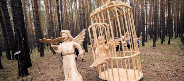 中国选手将参加贝加尔湖的木雕艺术节 - 俄罗斯卫星通讯社
