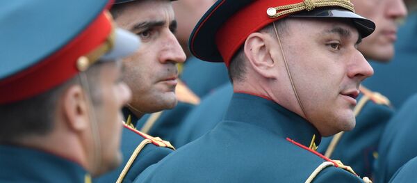 Офицеры Военной академии имени М. В. Фрунзе на военном параде на Красной площади Офицеры Военной академии имени М. В. Фрунзе на военном параде на Красной площади - 俄羅斯衛星通訊社