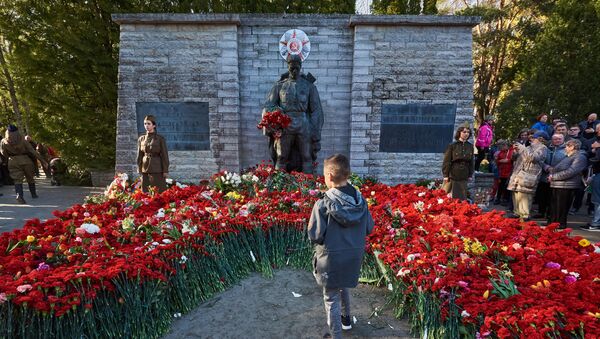 爱沙尼亚埋葬143具二战红军战士遗体 - 俄罗斯卫星通讯社