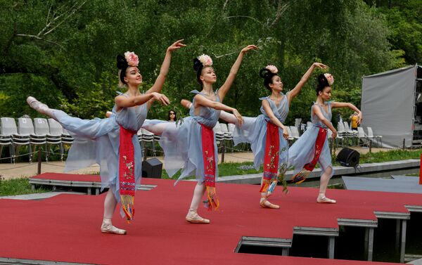 中国昆曲《牡丹亭》 - 俄罗斯卫星通讯社