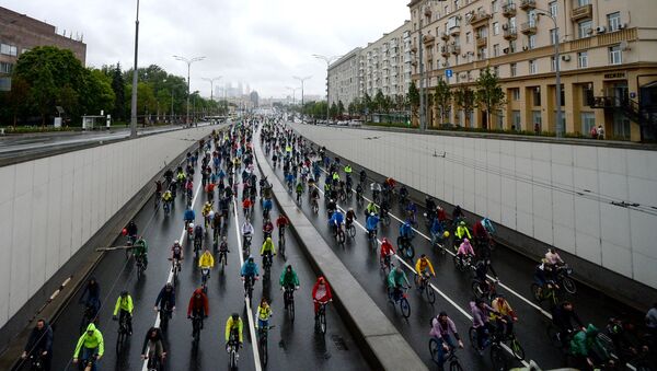 莫斯科自行車日匯集4萬多名參與者 - 俄羅斯衛星通訊社