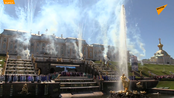 圣彼得堡夏宫喷泉节开幕仪式 - 俄罗斯卫星通讯社