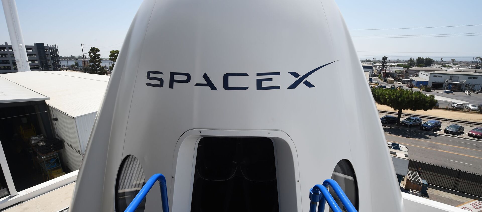 Макет космического аппарата команды SpaceX компании SpaceX  - 俄羅斯衛星通訊社, 1920, 07.05.2021