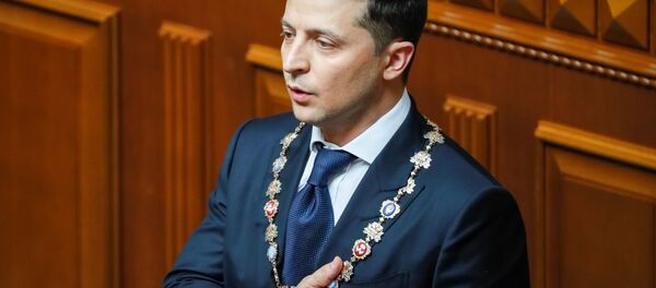 烏克蘭總統澤連斯基抱怨總統座椅“不舒服” 烏克蘭總統澤連斯基抱怨總統座椅“不舒服” - 俄羅斯衛星通訊社