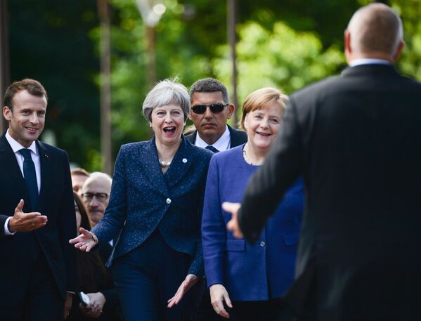 法国总统埃马纽埃尔·马克龙、英国首相特蕾莎·梅、德国总理默克尔在索非亚峰会之前。 - 俄罗斯卫星通讯社
