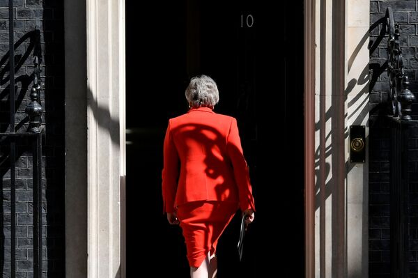 英国首相特蕾莎·梅在英国伦敦宣布辞职后。 - 俄罗斯卫星通讯社