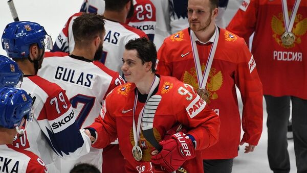 俄羅斯冰球隊運動員在點球大戰中擊敗捷克隊獲銅牌 - 俄羅斯衛星通訊社