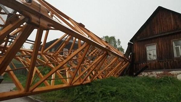 彼爾姆市內塔式吊車坍塌砸毀三棟民宅 - 俄羅斯衛星通訊社