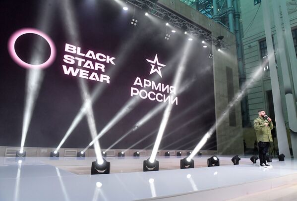 Black Star Wear和“俄罗斯军队”两大服装品牌推出合作款 - 俄罗斯卫星通讯社