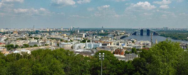 习近平任免驻外大使 范先荣成为中国新任驻乌克兰大使 习近平任免驻外大使 范先荣成为中国新任驻乌克兰大使 - 俄罗斯卫星通讯社