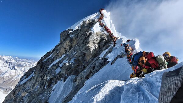 死亡季：為甚麼這麼多登山者在珠峰死亡？ - 俄羅斯衛星通訊社