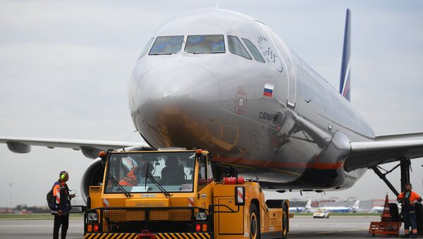 据俄紧急情况部门消息，一架飞机因消防系统故障在莫斯科谢列梅捷沃机场降落 - 俄罗斯卫星通讯社