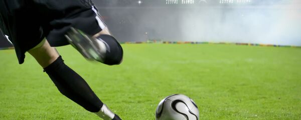 咬了對手的英格蘭第四級聯賽俱樂部球員被禁五場 - 俄羅斯衛星通訊社