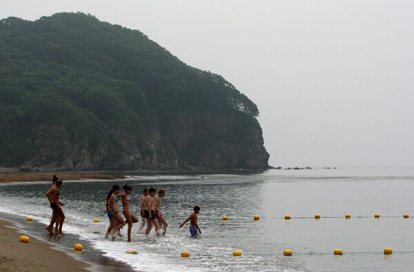 在“海洋”中心海滩 在“海洋”中心海滩 - 俄罗斯卫星通讯社