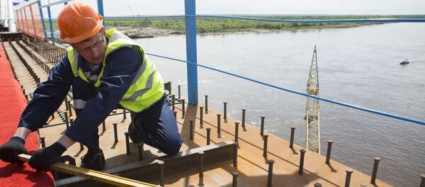 俄总统顾问：俄中跨境大桥将破除物流瓶颈 - 俄罗斯卫星通讯社