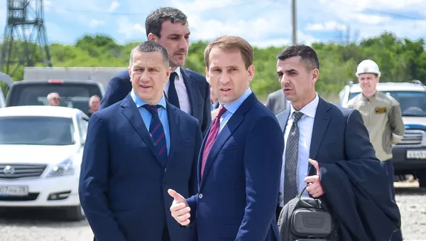 Заместитель председателя правительства РФ Юрий Трутнев и министр по развитию Дальнего Востока и Арктики Александр Козлов 