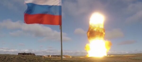 Стоп-кадр видео запуска новой противоракеты на казахстанском полигоне Сары-Шаган - 俄羅斯衛星通訊社