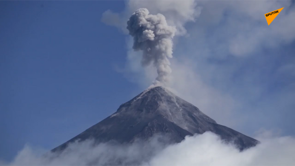 危地马拉火山喷发一周年 - 俄罗斯卫星通讯社