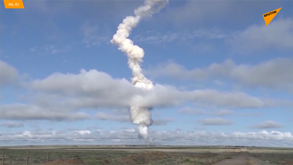 新反导导弹的试射视频 - 俄罗斯卫星通讯社