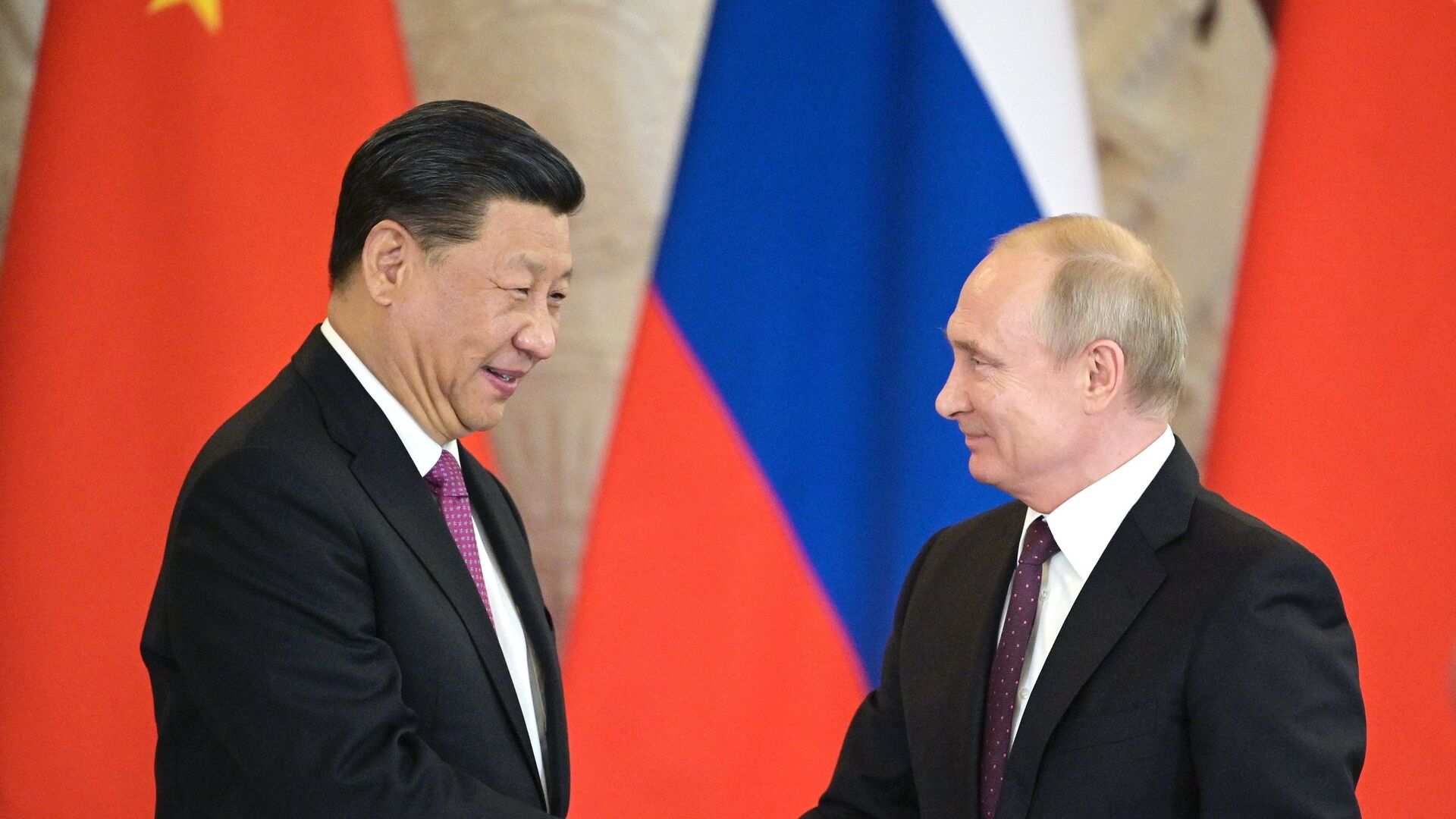 俄罗斯开发远东，准备向中国借钱？中方给出的答案，普京相当满意_凤凰网视频_凤凰网