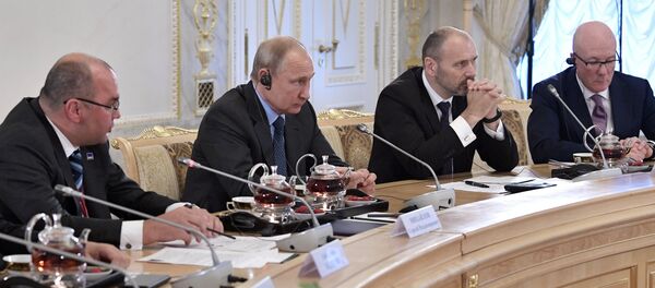 普京:他和安倍都希望签署和平协议 普京:他和安倍都希望签署和平协议 - 俄罗斯卫星通讯社