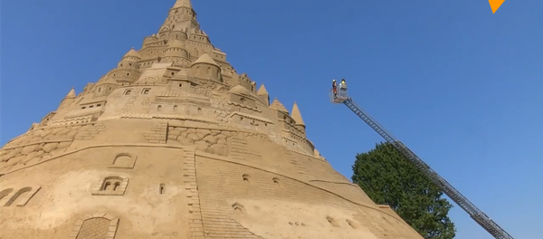 吉尼斯世界纪录:德国世上最高之沙堡 吉尼斯世界纪录:德国世上最高之沙堡 - 俄罗斯卫星通讯社