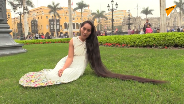 秘魯“長髮公主”夢想打破吉尼斯世界紀錄 - 俄羅斯衛星通訊社