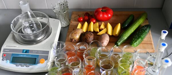 俄罗斯消费监督局实验室对蔬菜食品进行检查 - 俄罗斯卫星通讯社