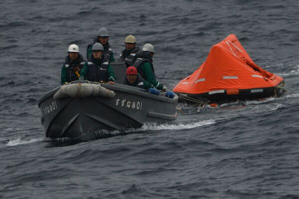 日本水手在“Sareks-2019”海上搜救演習中 - 俄羅斯衛星通訊社
