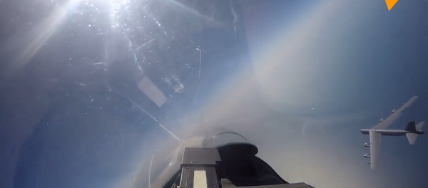 俄苏-27战斗机在黑海和波罗的海上空拦截美军轰炸机 俄苏-27战斗机在黑海和波罗的海上空拦截美军轰炸机 - 俄罗斯卫星通讯社