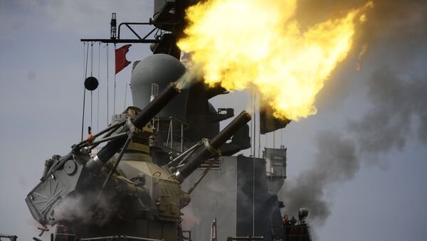 Стрельба из зенитного ракетно-артиллерийского комплекса Палаш со сторожевого корабля проекта 11661 Дагестан - 俄羅斯衛星通訊社