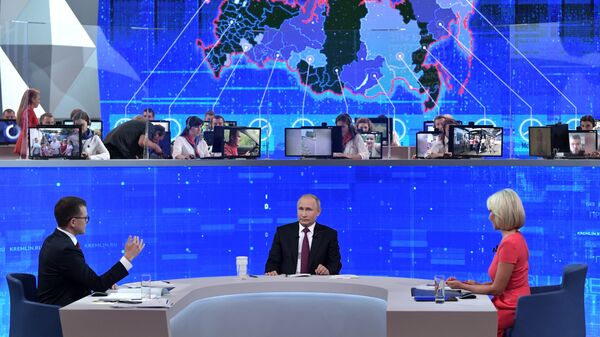  Ежегодная специальная программа Прямая линия с Владимиром Путиным - 俄罗斯卫星通讯社