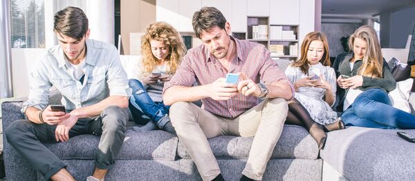 俄官员：莫斯科用于监控患者的二维码应用程序已准备就绪 颁布法令后即可使用 - 俄罗斯卫星通讯社