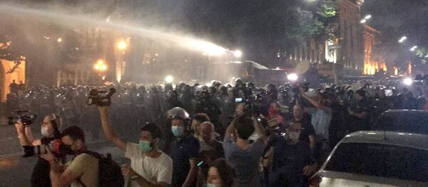 俄外交部发言人认为格鲁吉亚示威活动为挑衅事件 - 俄罗斯卫星通讯社