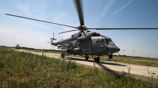 Вертолет МИ-8 АМТШ во время летно-тактических учений экипажей оперативно-тактической авиации в Краснодарском крае - 俄羅斯衛星通訊社
