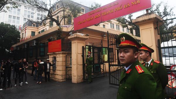 一名美國公民因試圖推翻政府在越南被判處12年徒刑 - 俄羅斯衛星通訊社