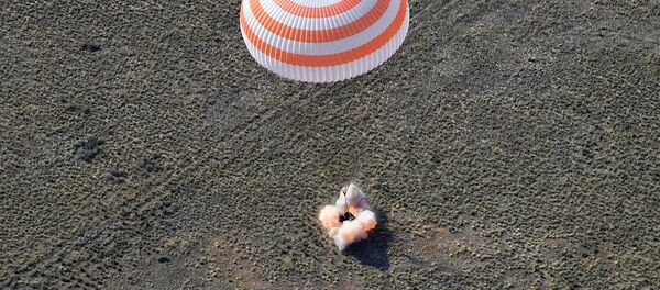 “联盟MS-11”号载人飞船着陆 - 俄罗斯卫星通讯社